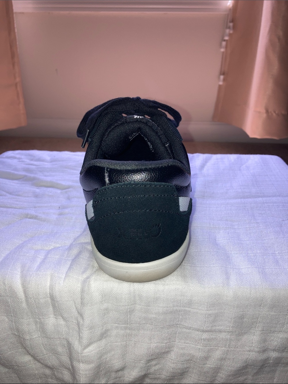 Women's Black & White Sneakers - Picture 13 of 14